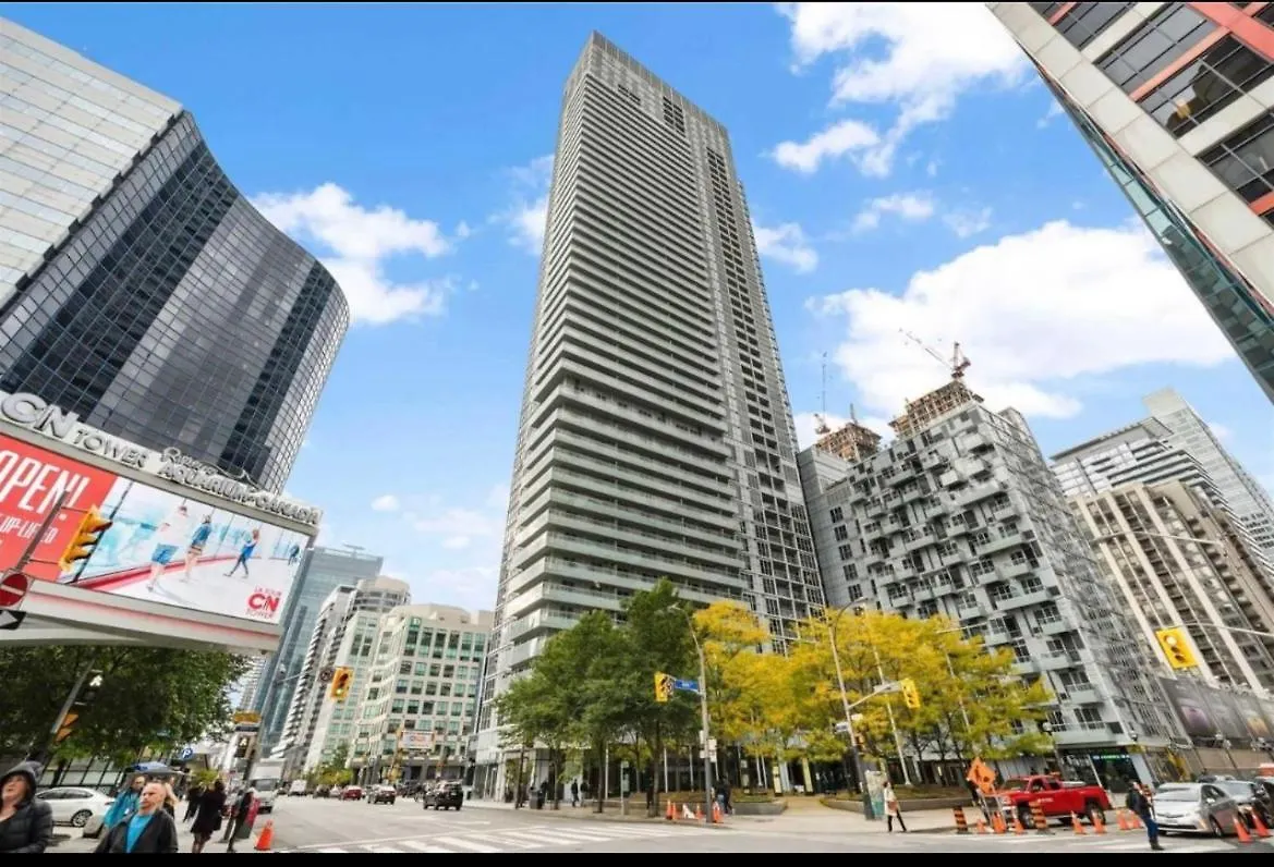 Dt Lake View Cn Tower Mtcc 3 Bdr 2Bath Parking Toronto 0*,  Canada